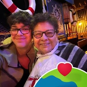 Meet your Posher, Juana